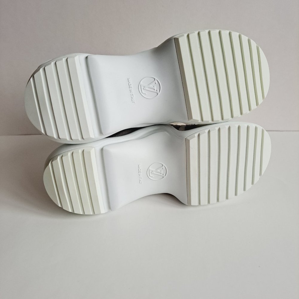 NEW Louis Vuitton Women's LV Archlight Monogram White Sneakers Size 36 / 6 - Picture 14 of 16